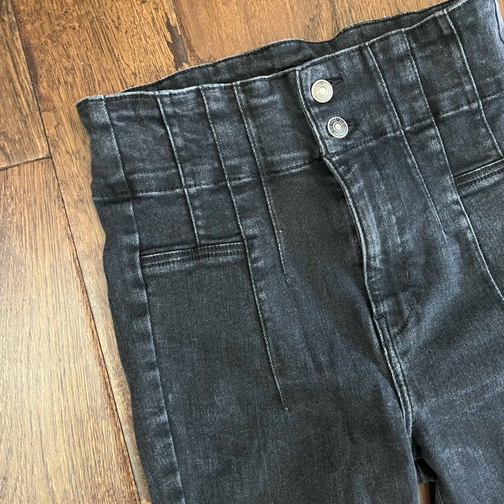 We the free black high-rise 2-pocket skinny/leg denim Jean